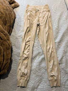 Lululemon studio jogger